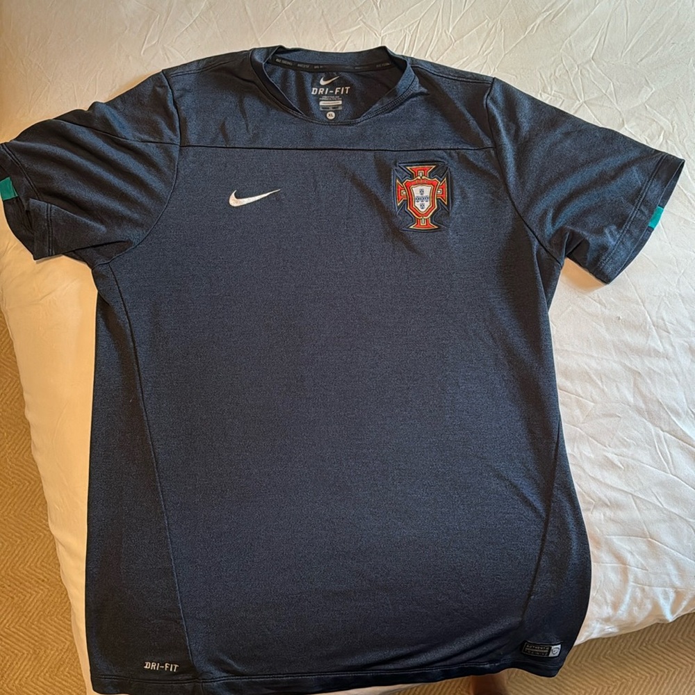 Men’s Nike Portugal jersey